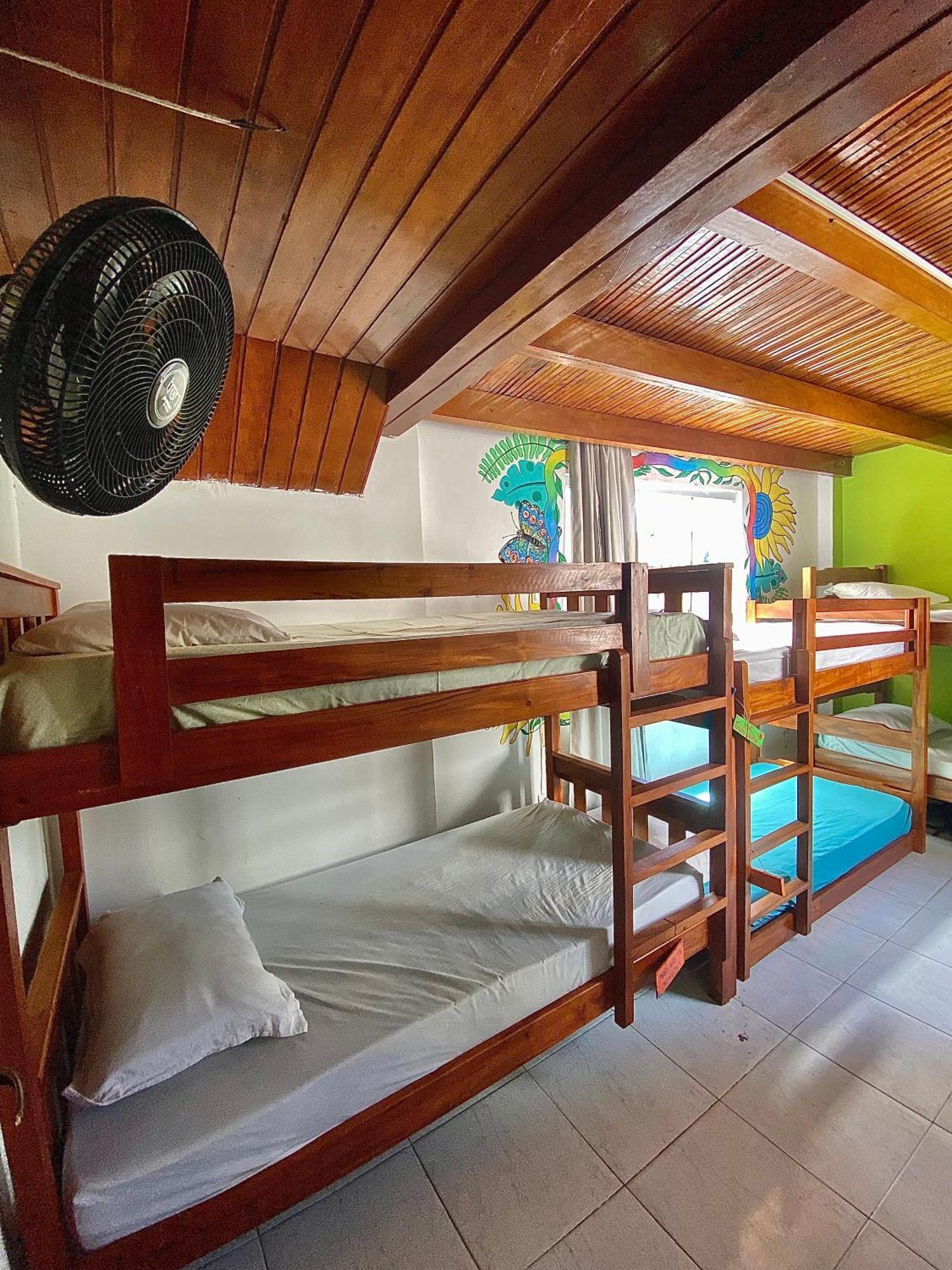 Casamarelo Hostel Salvador Extérieur photo